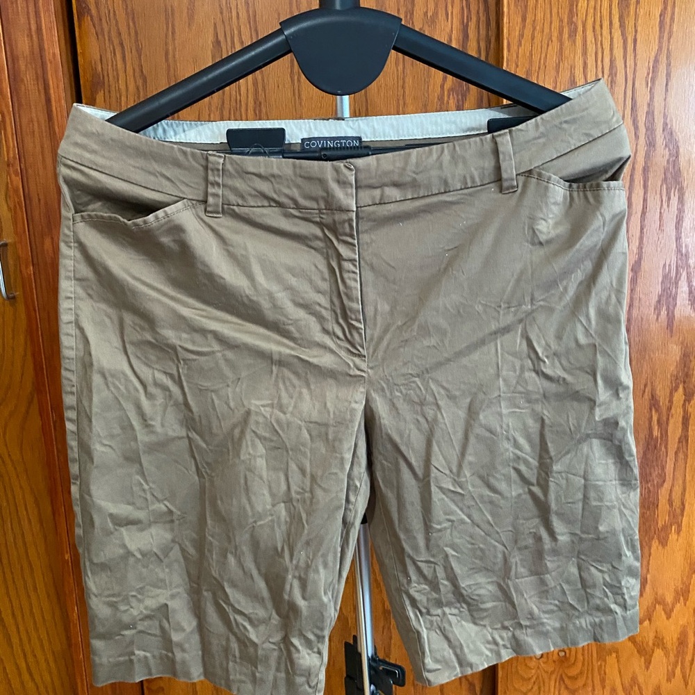 Covington Women's Brown Bermudas